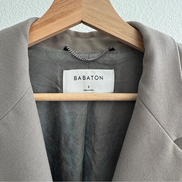 Aritzia blazer - Picture 2 of 3